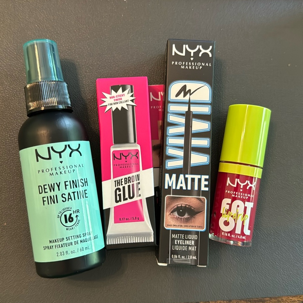 NWT NYX make up lot